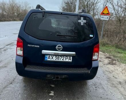 Синий Ниссан Патфайндер, объемом двигателя 4 л и пробегом 115 тыс. км за 5000 $, фото 5 на Automoto.ua