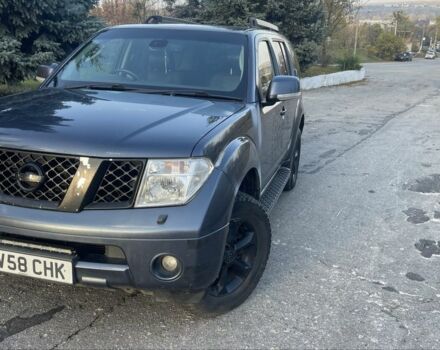 Синий Ниссан Патфайндер, объемом двигателя 2.5 л и пробегом 336 тыс. км за 5500 $, фото 3 на Automoto.ua