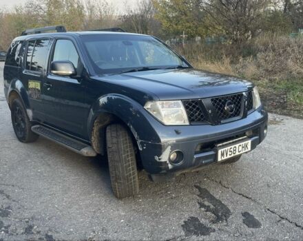 Синий Ниссан Патфайндер, объемом двигателя 2.5 л и пробегом 336 тыс. км за 5500 $, фото 1 на Automoto.ua