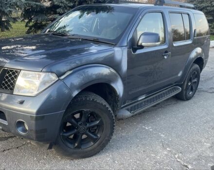 Синий Ниссан Патфайндер, объемом двигателя 2.5 л и пробегом 336 тыс. км за 5500 $, фото 2 на Automoto.ua