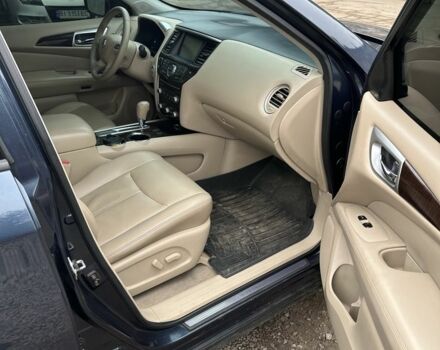 Синий Ниссан Патфайндер, объемом двигателя 3.5 л и пробегом 215 тыс. км за 13000 $, фото 1 на Automoto.ua