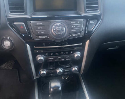 Синий Ниссан Патфайндер, объемом двигателя 3.5 л и пробегом 210 тыс. км за 14900 $, фото 6 на Automoto.ua