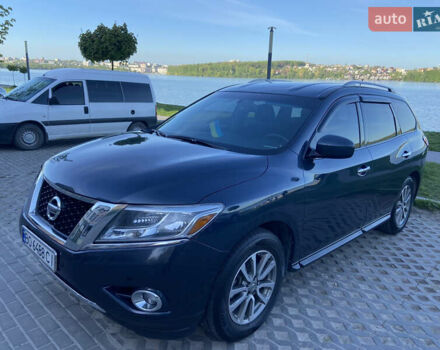 Синий Ниссан Патфайндер, объемом двигателя 3.5 л и пробегом 162 тыс. км за 12500 $, фото 3 на Automoto.ua