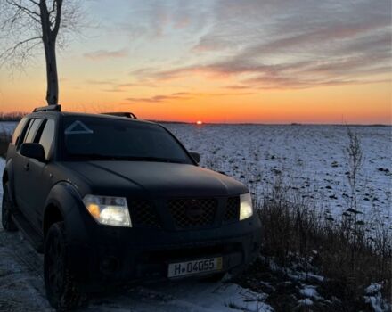 Синій Ніссан Патфайндер, об'ємом двигуна 2.5 л та пробігом 230 тис. км за 2199 $, фото 1 на Automoto.ua