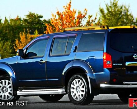 Синий Ниссан Патфайндер, объемом двигателя 2.5 л и пробегом 137 тыс. км за 16300 $, фото 1 на Automoto.ua