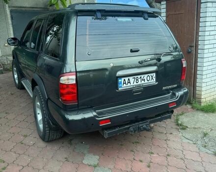Зеленый Ниссан Патфайндер, объемом двигателя 3.3 л и пробегом 268 тыс. км за 3400 $, фото 1 на Automoto.ua
