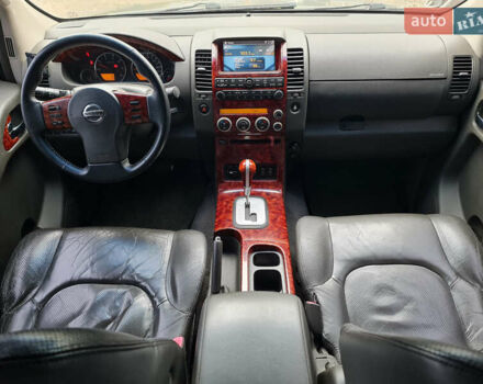 Зелений Ніссан Патфайндер, об'ємом двигуна 2.49 л та пробігом 286 тис. км за 8900 $, фото 6 на Automoto.ua