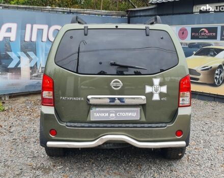 Зеленый Ниссан Патфайндер, объемом двигателя 0 л и пробегом 286 тыс. км за 8900 $, фото 2 на Automoto.ua
