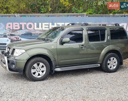 Зелений Ніссан Патфайндер, об'ємом двигуна 2.49 л та пробігом 286 тис. км за 8900 $, фото 4 на Automoto.ua