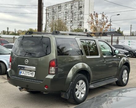 Зелений Ніссан Патфайндер, об'ємом двигуна 2.5 л та пробігом 300 тис. км за 7900 $, фото 3 на Automoto.ua