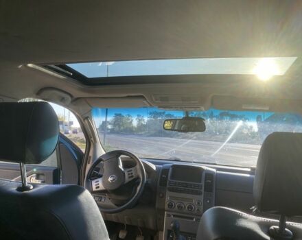 Зеленый Ниссан Патфайндер, объемом двигателя 2.5 л и пробегом 297 тыс. км за 7066 $, фото 2 на Automoto.ua