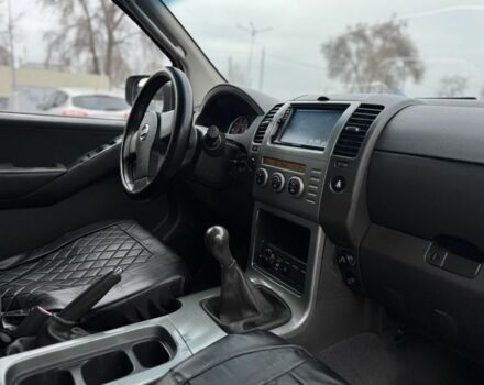 Зелений Ніссан Патфайндер, об'ємом двигуна 2.5 л та пробігом 230 тис. км за 5500 $, фото 13 на Automoto.ua