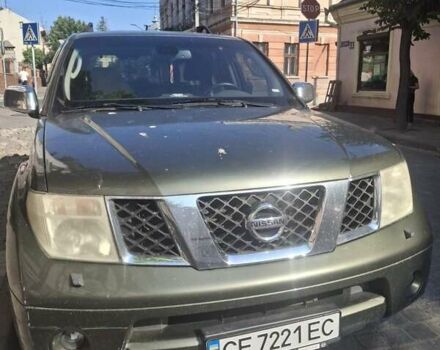 Зелений Ніссан Патфайндер, об'ємом двигуна 2.49 л та пробігом 300 тис. км за 10000 $, фото 1 на Automoto.ua