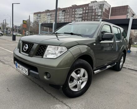 Зелений Ніссан Патфайндер, об'ємом двигуна 2.5 л та пробігом 230 тис. км за 5500 $, фото 1 на Automoto.ua