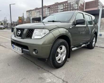 Зелений Ніссан Патфайндер, об'ємом двигуна 2.5 л та пробігом 230 тис. км за 5500 $, фото 3 на Automoto.ua