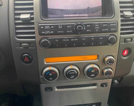 Зелений Ніссан Патфайндер, об'ємом двигуна 0 л та пробігом 287 тис. км за 10500 $, фото 6 на Automoto.ua