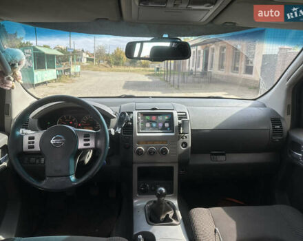 Зеленый Ниссан Патфайндер, объемом двигателя 2.5 л и пробегом 310 тыс. км за 8000 $, фото 5 на Automoto.ua