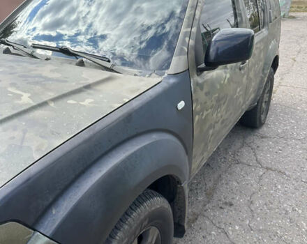 Зеленый Ниссан Патфайндер, объемом двигателя 2.5 л и пробегом 310 тыс. км за 8000 $, фото 4 на Automoto.ua