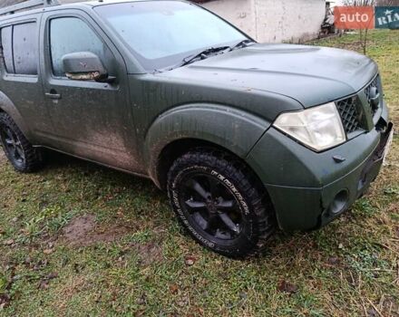 Зеленый Ниссан Патфайндер, объемом двигателя 2.5 л и пробегом 158 тыс. км за 5200 $, фото 4 на Automoto.ua