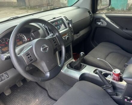 Зеленый Ниссан Патфайндер, объемом двигателя 2.5 л и пробегом 330 тыс. км за 5500 $, фото 7 на Automoto.ua