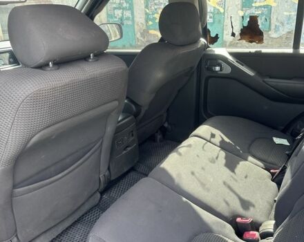 Зеленый Ниссан Патфайндер, объемом двигателя 2.5 л и пробегом 330 тыс. км за 5500 $, фото 5 на Automoto.ua