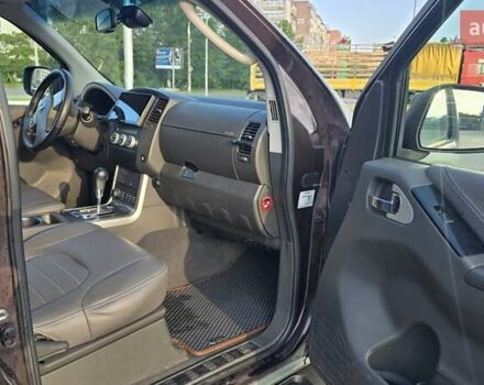 Зелений Ніссан Патфайндер, об'ємом двигуна 2.49 л та пробігом 270 тис. км за 15000 $, фото 8 на Automoto.ua