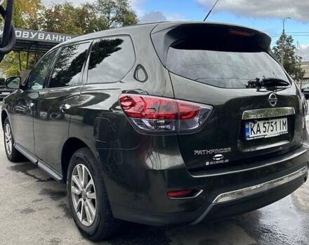 Зеленый Ниссан Патфайндер, объемом двигателя 3.5 л и пробегом 238 тыс. км за 11500 $, фото 2 на Automoto.ua