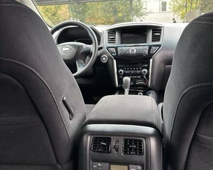 Зеленый Ниссан Патфайндер, объемом двигателя 3.5 л и пробегом 238 тыс. км за 11500 $, фото 7 на Automoto.ua