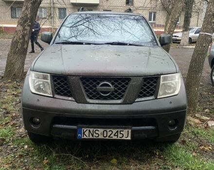 Зеленый Ниссан Патфайндер, объемом двигателя 2.5 л и пробегом 344 тыс. км за 4730 $, фото 1 на Automoto.ua