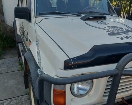 Белый Ниссан Патрол, объемом двигателя 0 л и пробегом 200 тыс. км за 8500 $, фото 1 на Automoto.ua