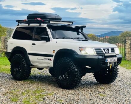 Белый Ниссан Патрол, объемом двигателя 2.8 л и пробегом 201 тыс. км за 19999 $, фото 7 на Automoto.ua