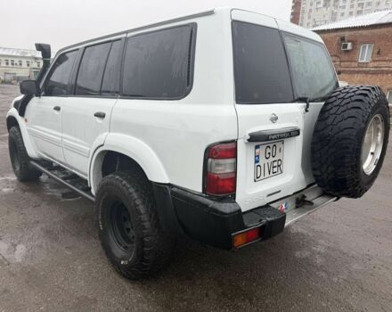 Белый Ниссан Патрол, объемом двигателя 3 л и пробегом 293 тыс. км за 7500 $, фото 2 на Automoto.ua