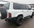 Белый Ниссан Патрол, объемом двигателя 3 л и пробегом 293 тыс. км за 7500 $, фото 5 на Automoto.ua