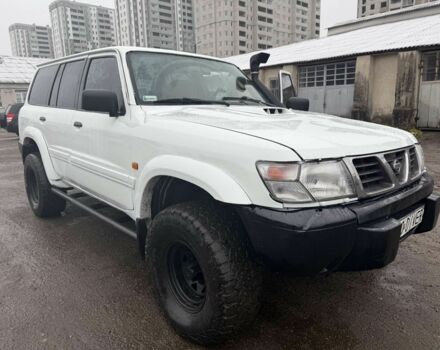 Белый Ниссан Патрол, объемом двигателя 3 л и пробегом 293 тыс. км за 7500 $, фото 3 на Automoto.ua