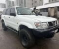 Белый Ниссан Патрол, объемом двигателя 3 л и пробегом 293 тыс. км за 7500 $, фото 3 на Automoto.ua