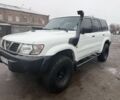 Белый Ниссан Патрол, объемом двигателя 3 л и пробегом 293 тыс. км за 7500 $, фото 1 на Automoto.ua