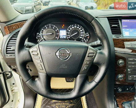 Білий Ніссан Патрол, об'ємом двигуна 5.55 л та пробігом 319 тис. км за 17500 $, фото 30 на Automoto.ua