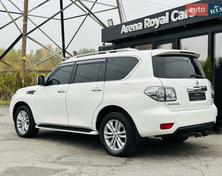 Білий Ніссан Патрол, об'ємом двигуна 5.55 л та пробігом 319 тис. км за 17500 $, фото 13 на Automoto.ua