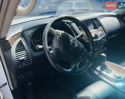 Белый Ниссан Патрол, объемом двигателя 5.6 л и пробегом 278 тыс. км за 17777 $, фото 5 на Automoto.ua