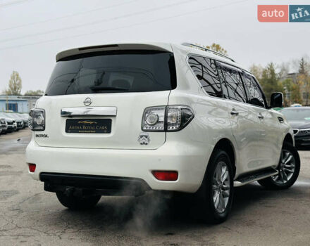 Білий Ніссан Патрол, об'ємом двигуна 5.55 л та пробігом 319 тис. км за 17500 $, фото 1 на Automoto.ua