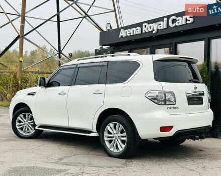 Білий Ніссан Патрол, об'ємом двигуна 5.55 л та пробігом 319 тис. км за 17500 $, фото 3 на Automoto.ua