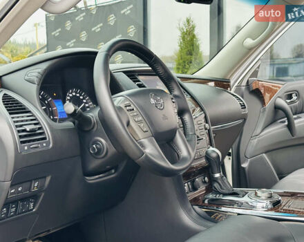 Білий Ніссан Патрол, об'ємом двигуна 5.55 л та пробігом 319 тис. км за 17500 $, фото 15 на Automoto.ua