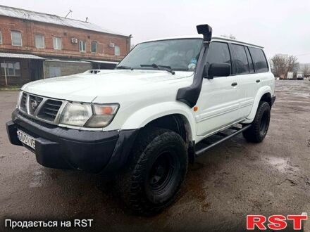 Білий Ніссан Патрол, об'ємом двигуна 3 л та пробігом 293 тис. км за 7500 $, фото 1 на Automoto.ua