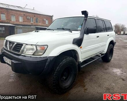 Белый Ниссан Патрол, объемом двигателя 3 л и пробегом 293 тыс. км за 7500 $, фото 1 на Automoto.ua