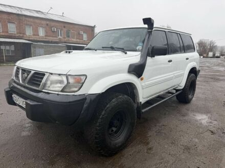 Білий Ніссан Патрол, об'ємом двигуна 3 л та пробігом 293 тис. км за 7500 $, фото 1 на Automoto.ua