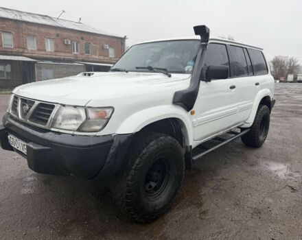 Белый Ниссан Патрол, объемом двигателя 3 л и пробегом 293 тыс. км за 7500 $, фото 1 на Automoto.ua