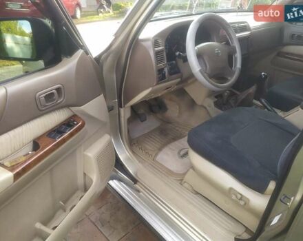 Бежевый Ниссан Патрол, объемом двигателя 2.95 л и пробегом 182 тыс. км за 17200 $, фото 5 на Automoto.ua