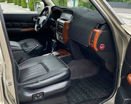 Бежевый Ниссан Патрол, объемом двигателя 3 л и пробегом 125 тыс. км за 20999 $, фото 13 на Automoto.ua