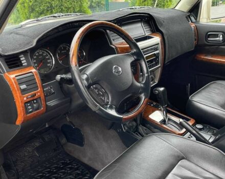 Бежевый Ниссан Патрол, объемом двигателя 3 л и пробегом 125 тыс. км за 20999 $, фото 4 на Automoto.ua