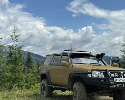Бежевый Ниссан Патрол, объемом двигателя 3 л и пробегом 300 тыс. км за 20700 $, фото 1 на Automoto.ua